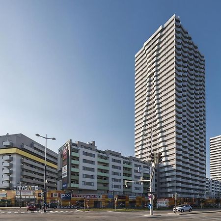 Sky View Apartment Wina Bagian luar foto