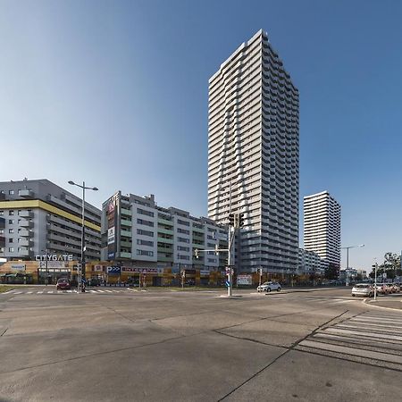 Sky View Apartment Wina Bagian luar foto