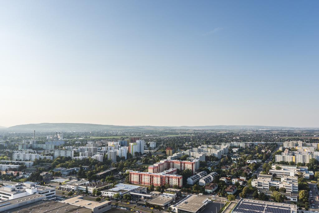 Sky View Apartment Wina Bagian luar foto